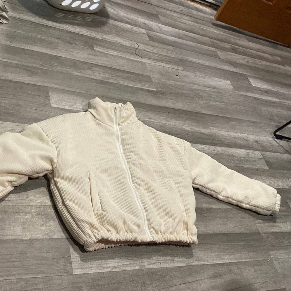Crop puffer jacket